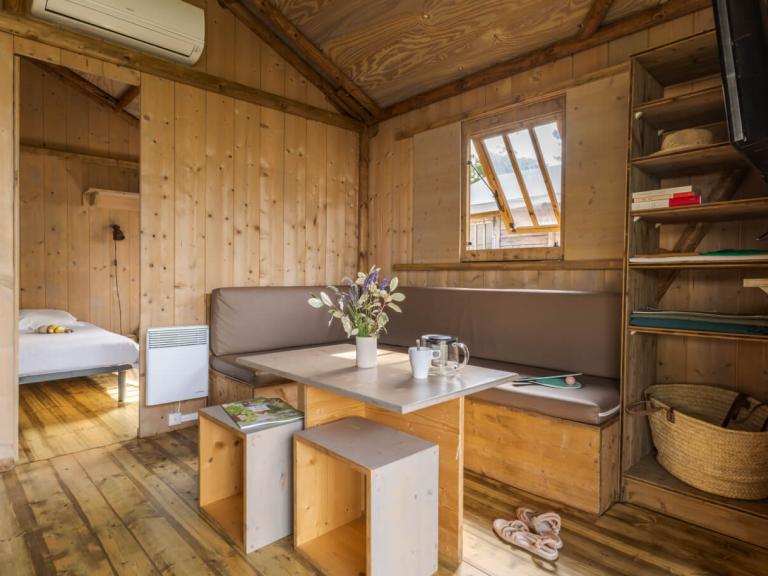 cabane africa salon